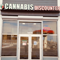 Cannabis Discounter Maclab